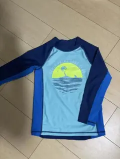 ラッシュガード 青色 サーフデザイン