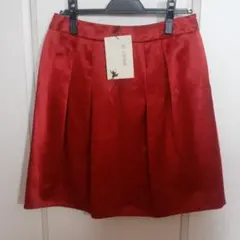 BRIGITTE 　東京スタイル　赤のスカート　サテン調