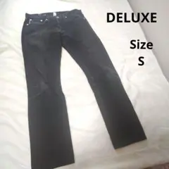 【オシャレ☆DELUXE】黒　ダメージ　日本製　デニムパンツ　サイズSのサムネイル