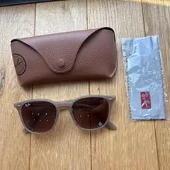 Ray-Ban サングラス　RB4258-Fのサムネイル
