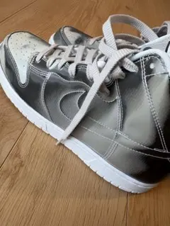 最終値下げ。Nike Dunk High CLOTのサムネイル