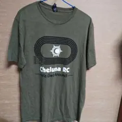 DISTRICT Cheluna RC プリントTシャツ オリーブ M