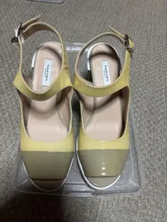 CARVEN イエロー オープントゥ ヒールサンダルのサムネイル