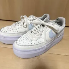 Nike ホワイト&水色　厚底スニーカー