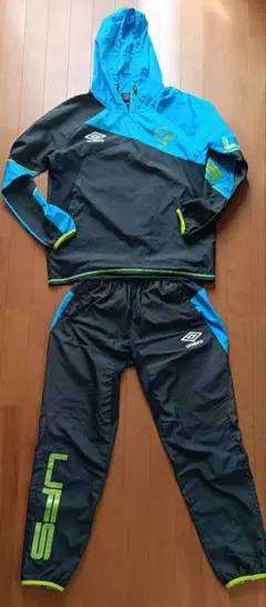 UMBRO ピステ上下セット ブラック/ブルー
