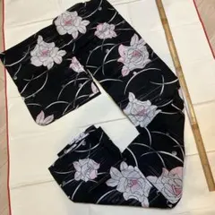 ユニクロ　浴衣　黒地　薔薇柄　涼しい　153-166