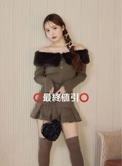 NICE CLAUP フェイクファービジューニット ブラウン セットアップ