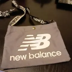 New Balance グレー サコッシュ