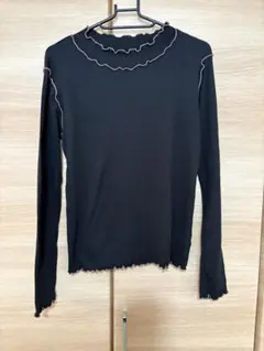フリル付き黒長袖トップス Lサイズ