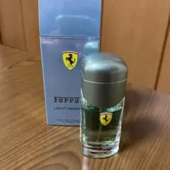 フェラーリ ライトエッセンス オードトワレ 30mlのサムネイル