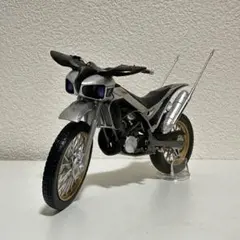 CBR400F プラモデル 族車仕様 デュアルカウル付き - メルカリ