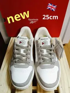 【Reebok】スニーカー オフホワイト／グレージュ25cm 新品