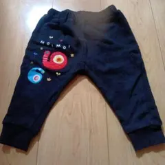 もいもい　 黒パンツ