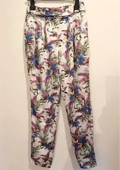 新品 MIIA 花柄 パンツ