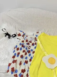 犬服 フリル付きキャミソール 赤青花柄