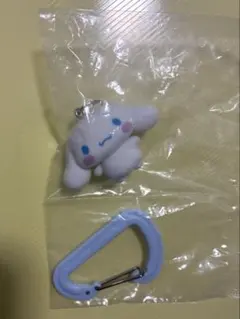 サンリオキャラクターズ　カラフルカラビナマスコットチャーム　シナモロール