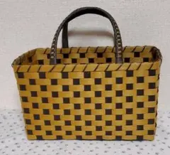 Item thumbnail for item b8293e5a-3eb2-4e8c-b5dc-79b5d107f262