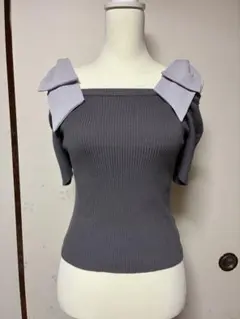 美品♡GRL 2wayリボンストラップパワーショルダーニットトップスのサムネイル