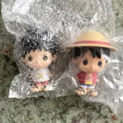 一番くじワンピースMONKEY.D.LUFFY　赤髪海賊団 ミニフィギュア２種類のサムネイル