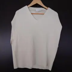 【MINIMINI STORE】 Vネックニットベスト　フリーサイズ(М)