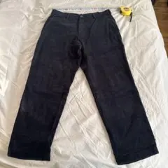 UNIQLO コーデュロイパンツ　ブラック　ズボン