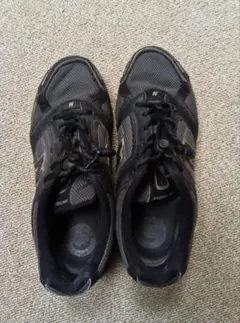 New Balance ブラック スニーカー