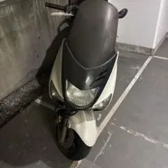 Yamaha ホワイト スクーター　125ccコマジェのサムネイル