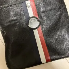 MONCLER ショルダーバッグ 黒/赤/青/白