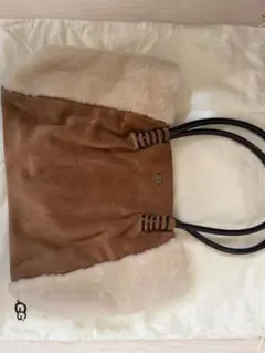 UGG スエード ファートートバッグのサムネイル