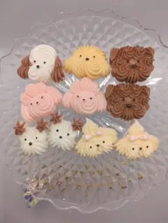 レジン、デコホイップ、ネイル犬モチーフ デコパーツ2個セット