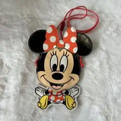 TDL東京ディズニーリゾート　ミニーパスポートケース