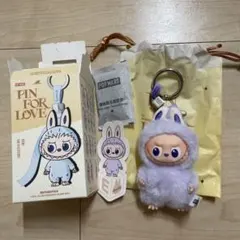 ラブブ　イニシャルPIN FOR LOVE シリーズ ぬいぐるみペンダント　E