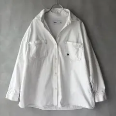 美品✨コンバース　背面スターパッチ　オーバーサイズ　コットンステッチシャツ　白のサムネイル