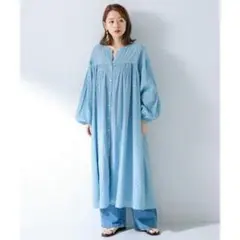 極美品✨　ブルー❤️　サニーレーベル　コットンリーフ柄カットドビーワンピース