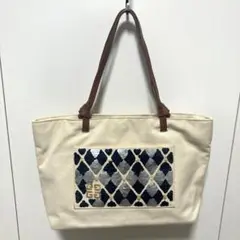 GIVENCHY スパンコールトートバッグ クリーム色のサムネイル
