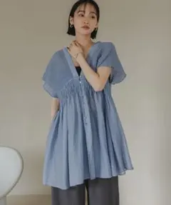 LOWRYS FARM シャーリングチュニックフレンチスリーブ ブラック - メルカリ