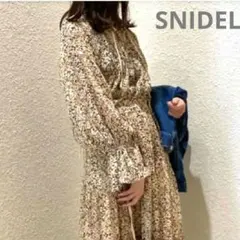 SNIDEL 小花柄 シフォンブラウス ハイネック リボン 長袖