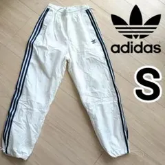 ナイロンパンツ