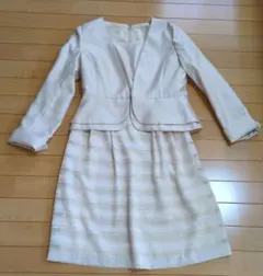 ベージュ ワンピーススーツ 9号未使用