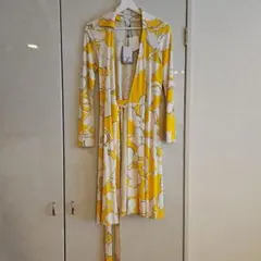 ダイアンフォステンバーグ イエロー花柄ラップワンピース