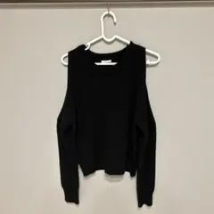 ブラックオフショルダーニット Mサイズ
