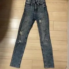 ケミカルウォッシュ スキニーデニム ダメージ加工 H&Mのサムネイル