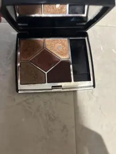 Dior サンク クルール クチュール アイシャドウ パレット 689 ミッツァ