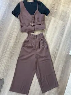 ブラウン クロップドベスト パンツセットアップ