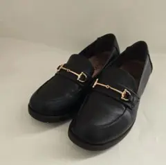 黒ローファー ゴールド金具付き