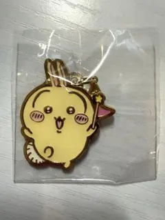 【匿名配送】ちいかわパーク　うさぎ メタルチャーム