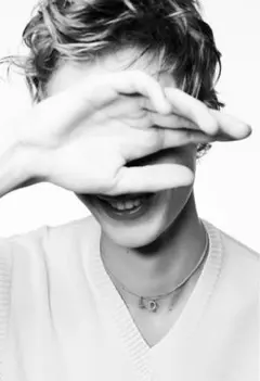 ZARA ジェムストーンイニシャルA スターリングシルバー　ネックレス　ゴールド