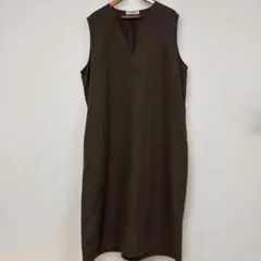 ジャンパースカート　Vカット
