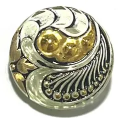 2025年最新】ウラン ブローチの人気アイテム - メルカリ