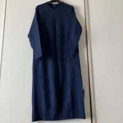 ユニクロスフレヤーンワンピース　ネイビーＭサイズ